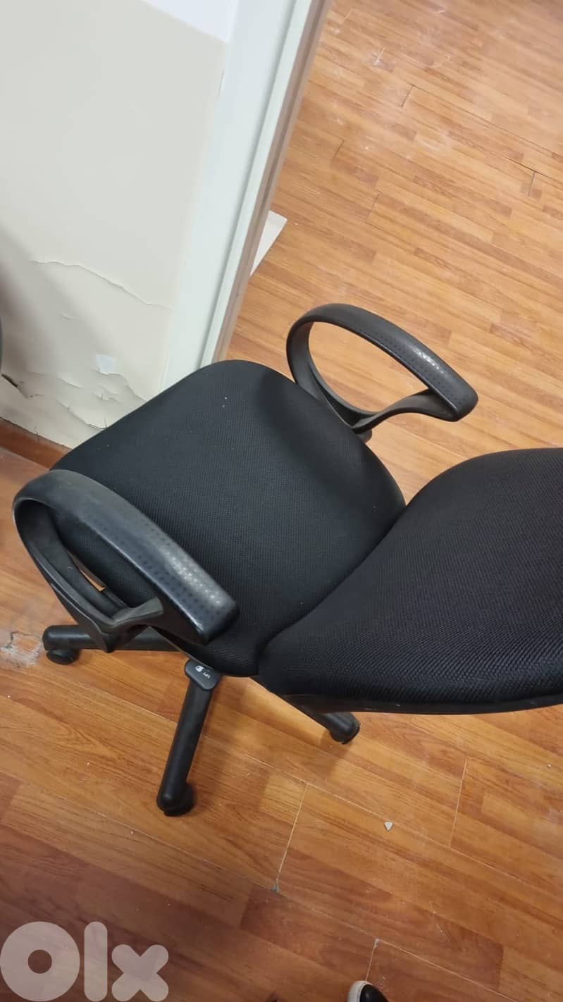 Office furniture 6