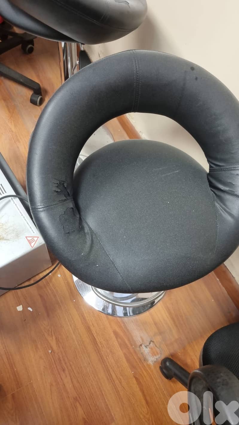 Office furniture 8