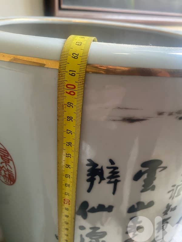 LARGE PAIR Of CHINESE PORCELAIN CYLINDRICAL VASE WITH HAND PAINTED 3