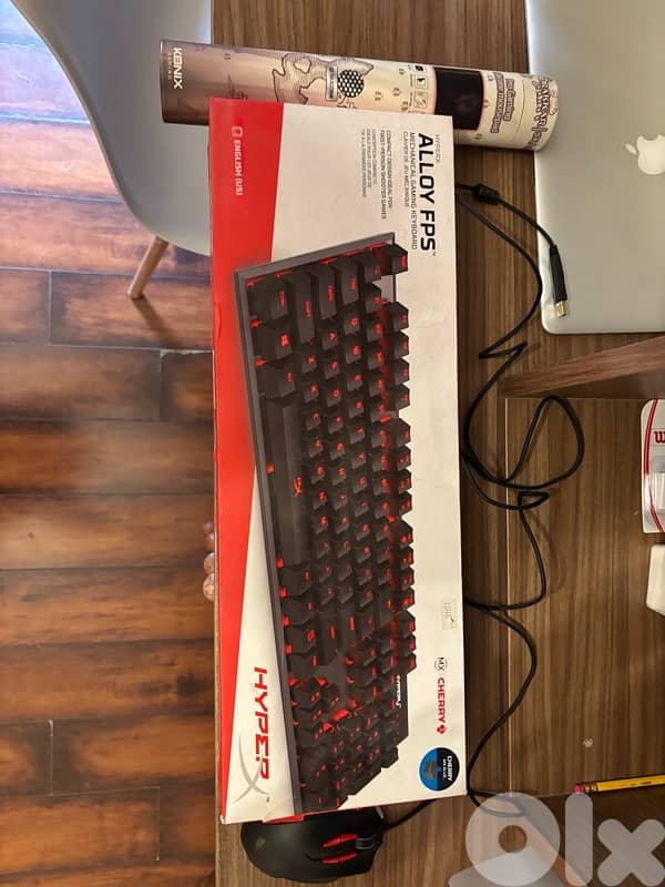 Hyperx keyboard+mouse+moused pad 1