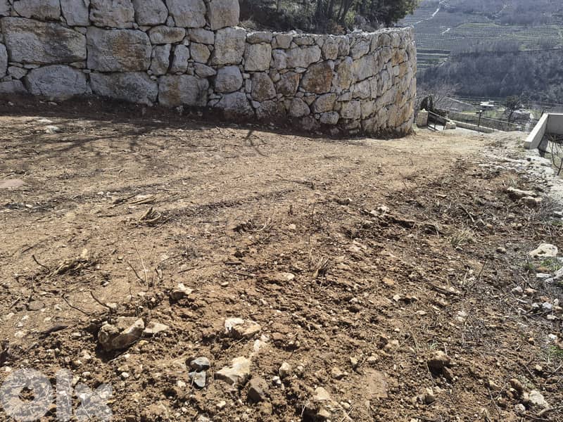 Land in kfardebian 827sqm 20/40 1