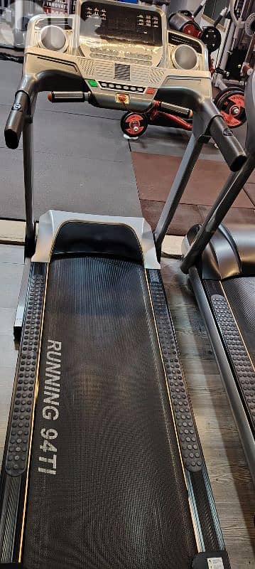 A treadmill in a very good condition 2