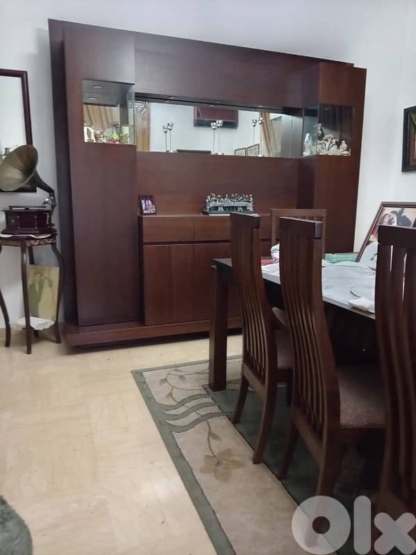 Beautiful Dining Room with Chairs & Vitrine 3