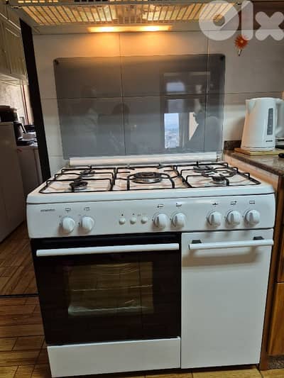 GAS COOKER