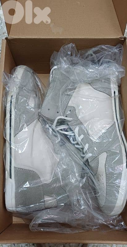 ALDO Size 42 + Delivery in beirut 1