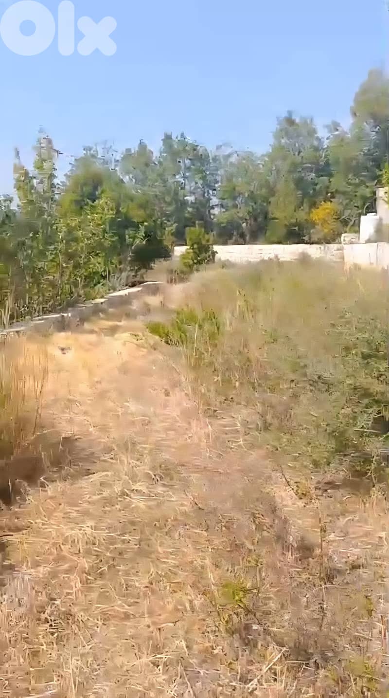 Land for sale in Mazra3et Kfardebian/ Open view 1
