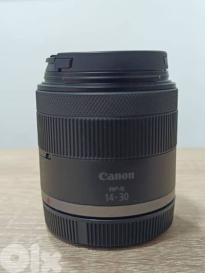 lens Canon RF-S 14-30mm