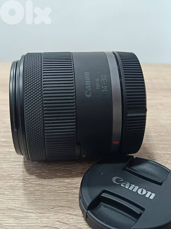 lens Canon RF-S 14-30mm 4