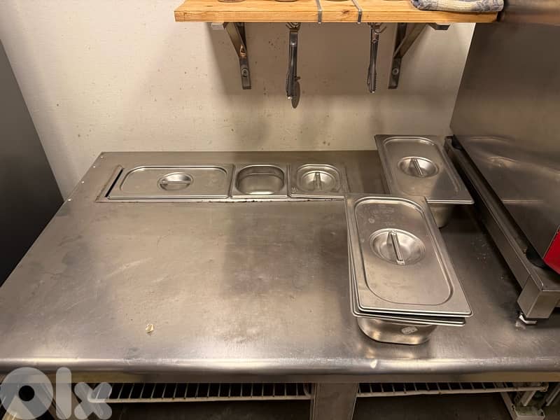 stainless steel  2 doors counter refrigerator 3