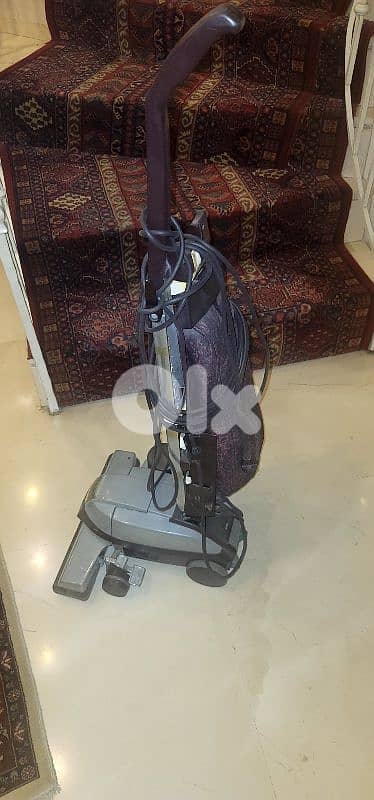 Kirby vacuum cleaner 1