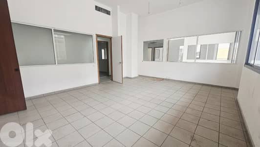 AH-HKL-552 Spacious Office 500 sqm for Rent in Hazmieh