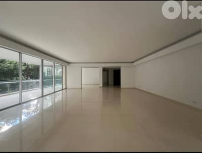 Luxirious Apartment For Sale in Achrafieh / للبيع شقة فخمة في الاشرفية