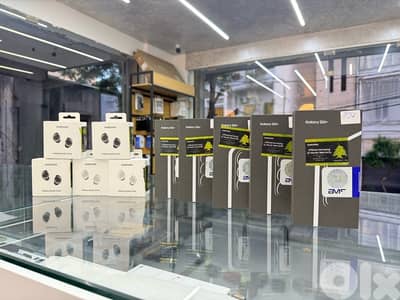 Samsung s26+ 256 Gb 12 Ram new sealed BMS warranty galaxy buds core