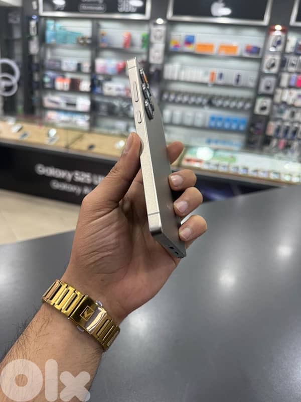 SAMSUNG GALAXY S25 Ultra USED 2