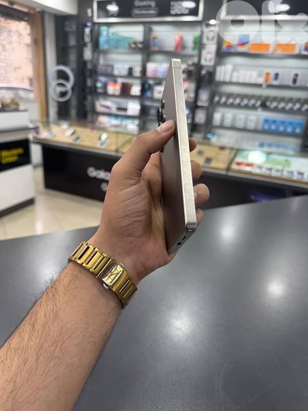 SAMSUNG GALAXY S25 Ultra USED 3