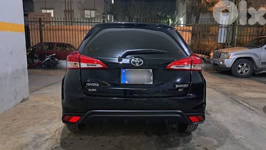 Toyota Yaris 2025 hatshbag