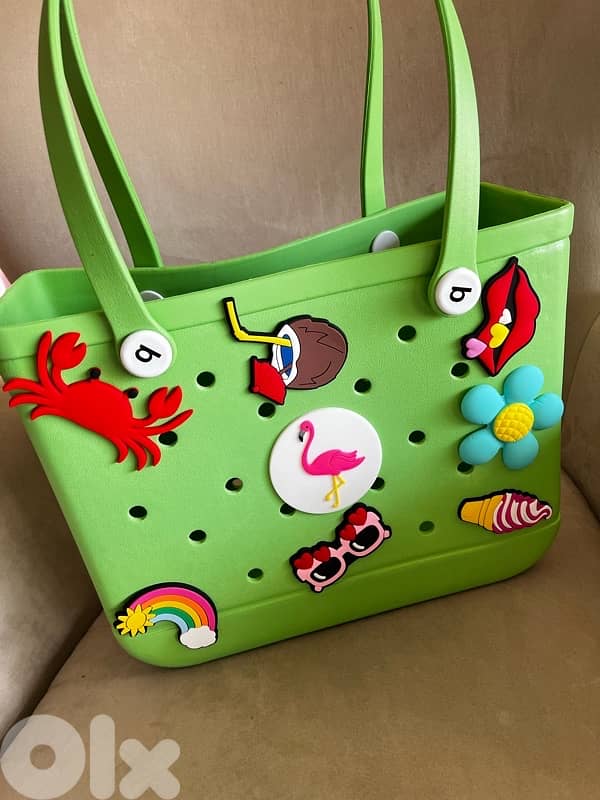 crocs beach bag new sale price 5
