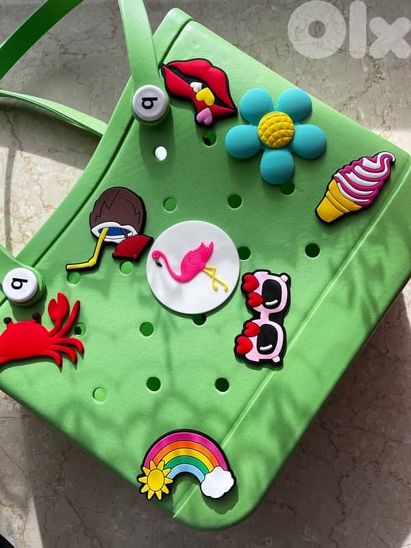 crocs beach bag new sale price 8