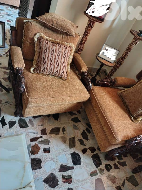 saloon for sale 1