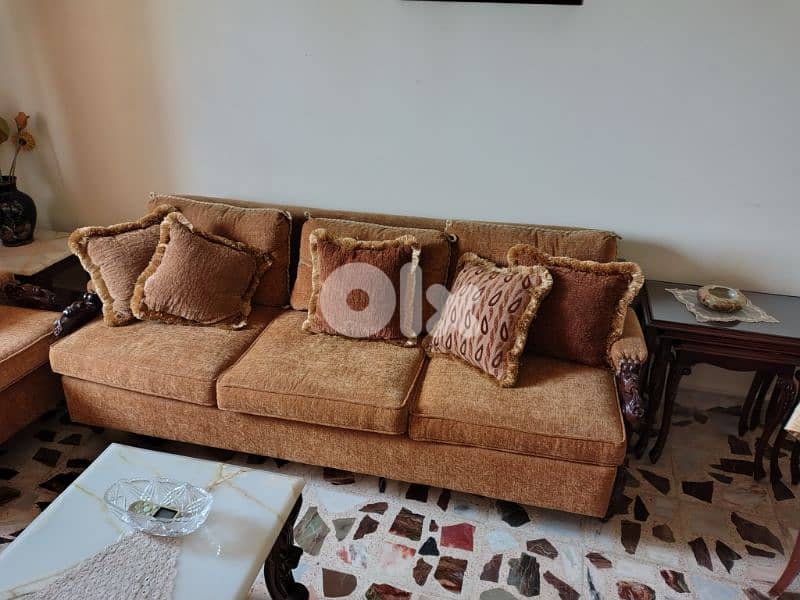 saloon for sale 4
