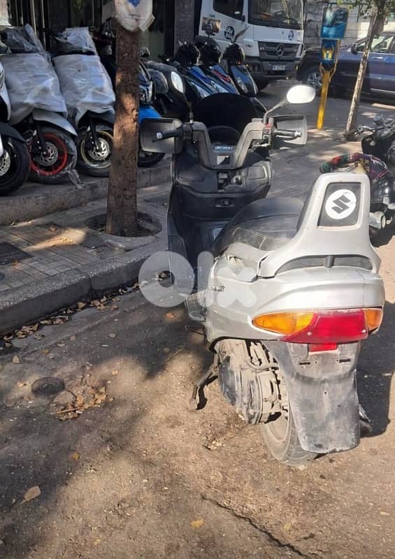 Suzuki sky wave 250cc 1