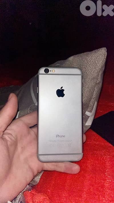 Iphone 6 for sale all original just small crack bottom right of scren