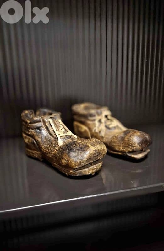 Rare Spanish Antique Hand-Carved Sabots. 7