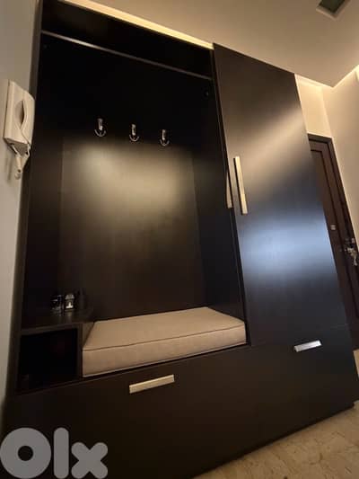 Bench Closet