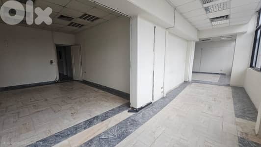 AH-HKL-558 Spacious Office 400 m² for Rent in Sin El Fil