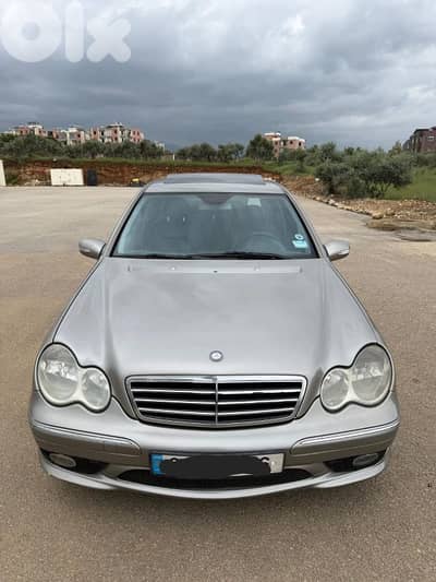 Mercedes-Benz C-Class 2005