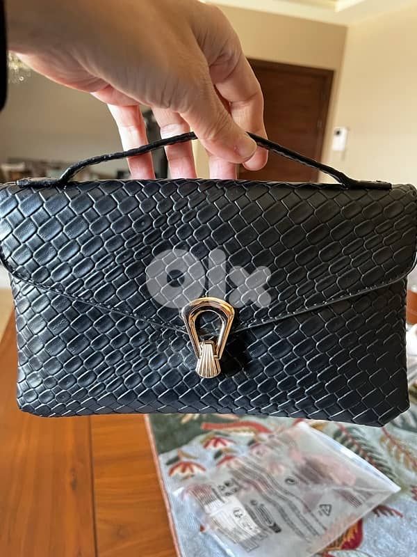 NEW BLACK CLUTCH-CROSS 11