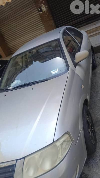 Nissan Sunny 2011