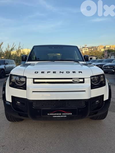 Land Rover Defender 2024
