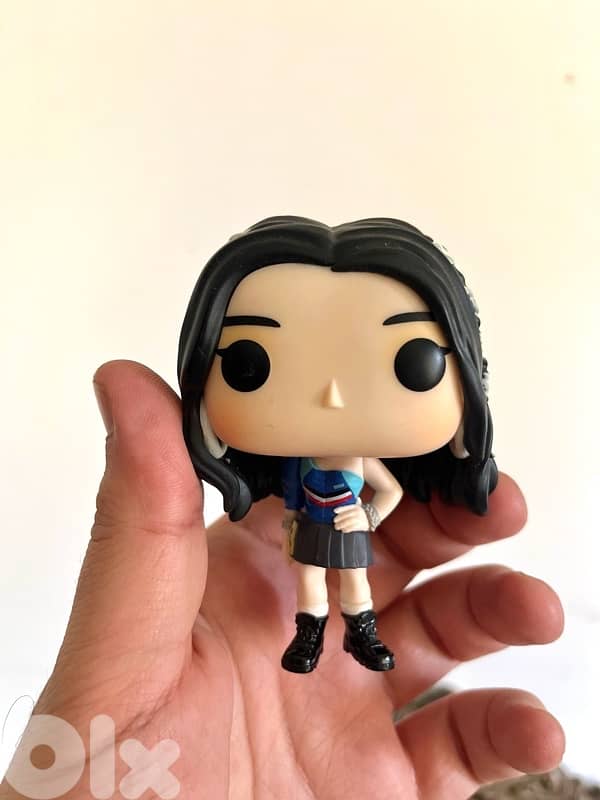 BLACKPINK JENNIE and JISOO FUNKO POP 3