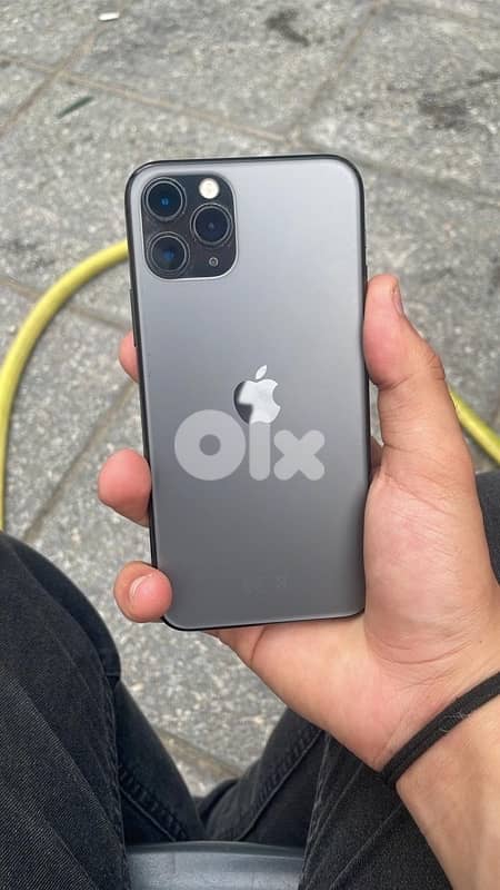 iPhone 11 Pro 256Gb Mint Condition 1