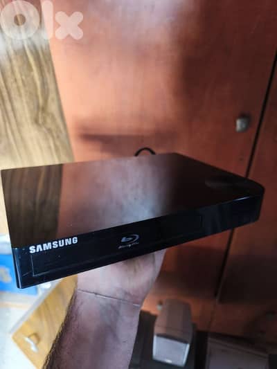 used like new Samsung blu-ray not smart