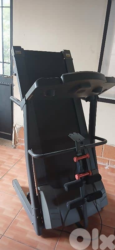 Prado treadmill/Fitness machine 1