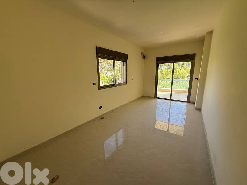"Payment Facilities" 3 bedroom chalet+terrace+view 4sale in Faraya 1