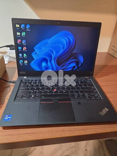 LENOVO THJNKPAD T14 11TH 24 GB RAM IRIS XE NVME 512 GB SK HYNIX