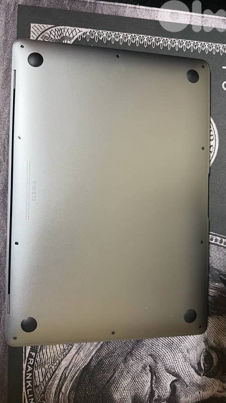 MACBOOK AIR M1 chip super clean 91%BT 2