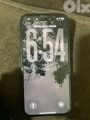 iphone 16 black 91% battery life {like new} 3