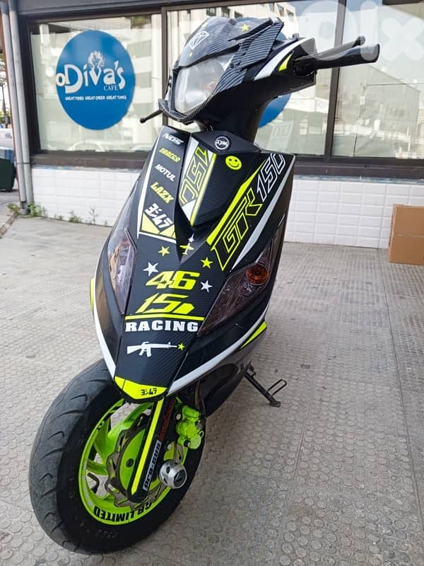 moto jr 1