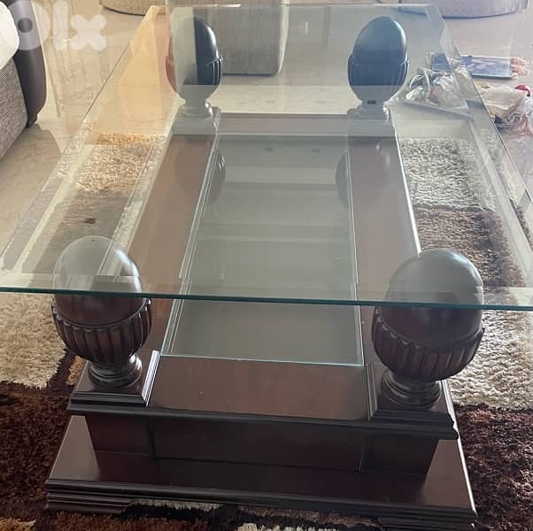 table like new for saloon or living room 2