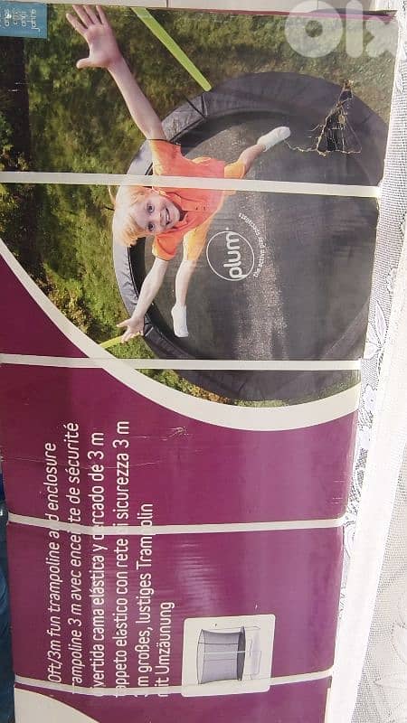Plum 3M fun trampoline and enclosure 3