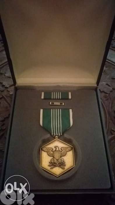 نيشان امركاني سعره 25  $ 1