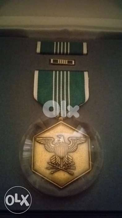 نيشان امركاني سعره 25  $ 2