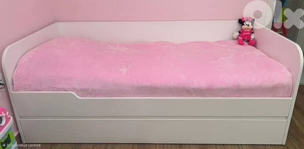 baby girl bedroom