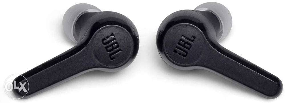 JBL Tune 215TWS True Wireless Earbud Headphones - JBL Pure Bass Sound 2