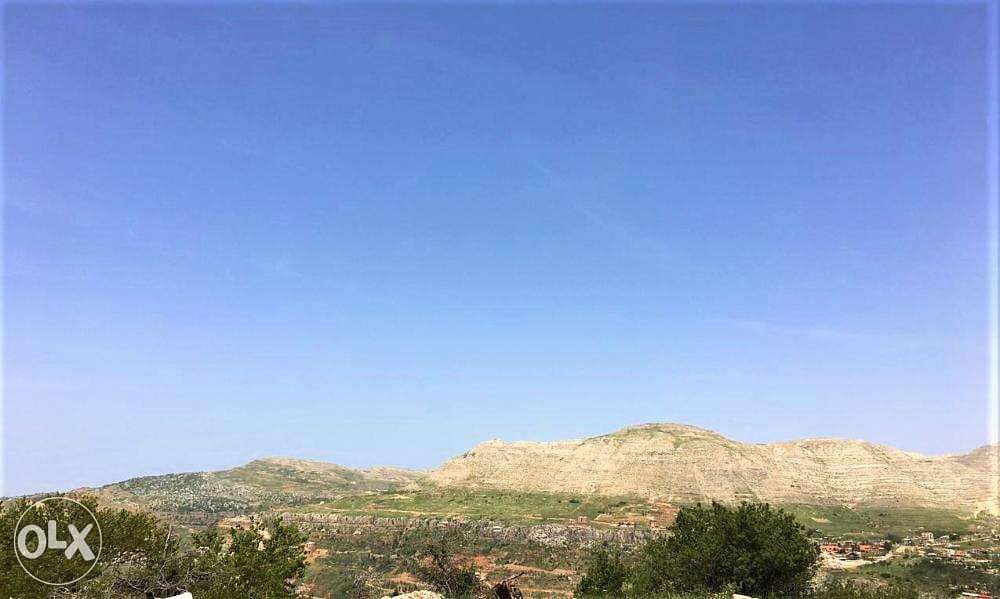 Prime Location LAND in FAQRA with STUNNING Viewأرض في فقرا ٥٨٠ م ٢ 2