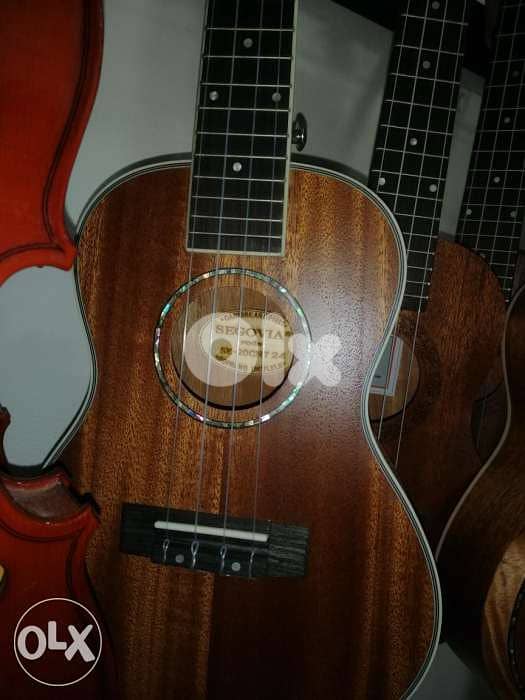 Ukulele 23" 1